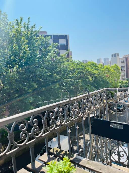 Beautiful Apartment With Balcony Paris Exterior foto